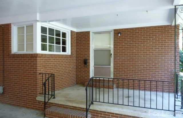 1802 Pennsylvania Avenue Gallery 2