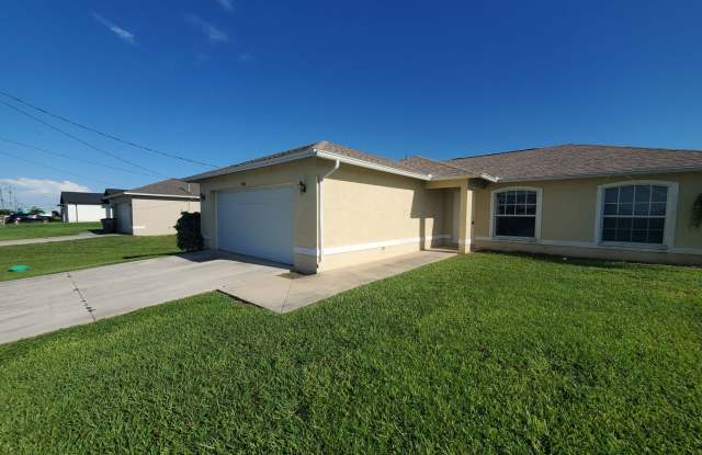 Charming 3-bedroom, 2-bathroom Single Family Home photos photos