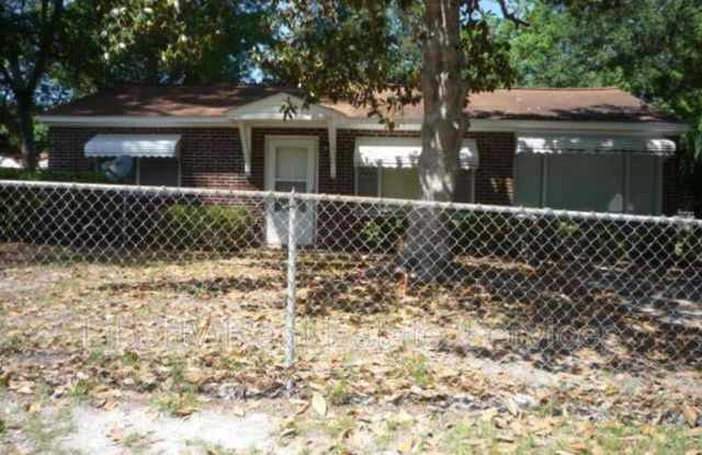 503 Stewart Dr photos photos