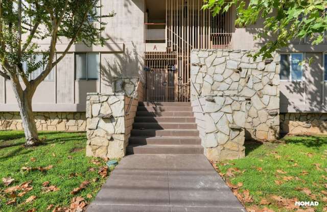 Spacious 3BR Condo in Riverside Gallery 3