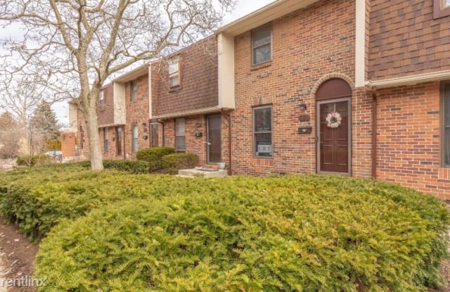 1897 Willoway Cir N - 1897 Willoway Circle North, Columbus, OH 43220