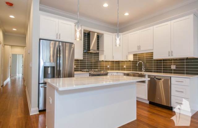 2341 W North Ave Unit 2 photos photos