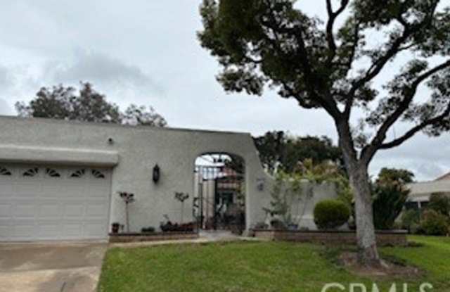 5476 Paseo Del Lago E - 5476 Paseo Del Lago East, Laguna Woods, CA 92637