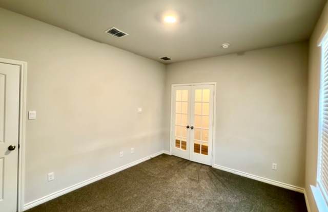 Two Story Home - China Spring ISD Gallery 4