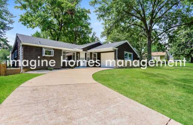 230 Huntleigh Drive photos photos