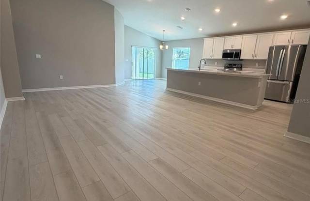5820 27TH Terrace E Gallery 3