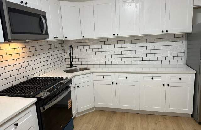 Elegant 2BR Apartment in South End Hartford - 63 Whitmore Street, Hartford, CT 06114