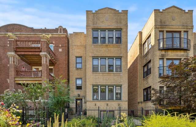1469 W Winona Street photos photos