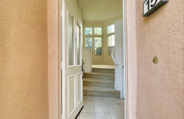 15 Palmieri Aisle - 15 Palmieri Aisle, Irvine, CA 92606
