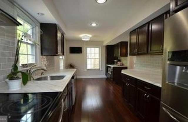 8570 Chester Grove Ct photos photos