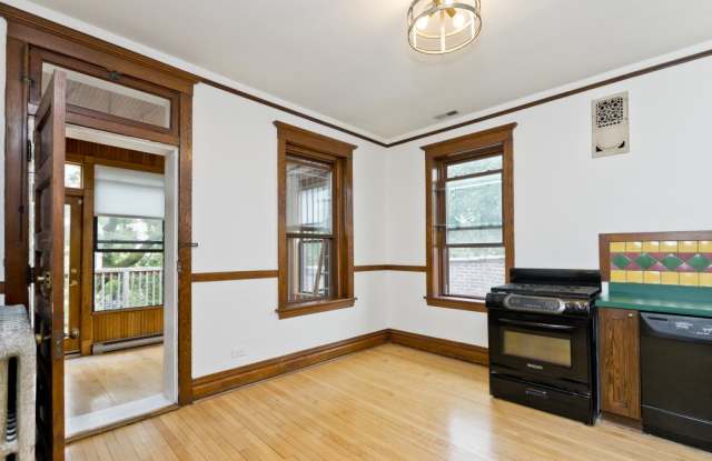 842 W Waveland Ave photos photos
