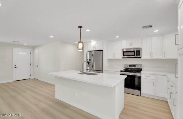 3545 E FRIESS Drive Gallery 4