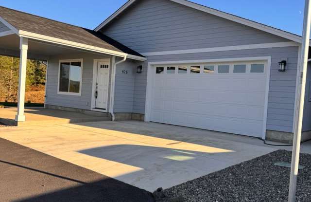 Brand new 3 bedroom 2 bath Sutherlin home with garage Gallery 3