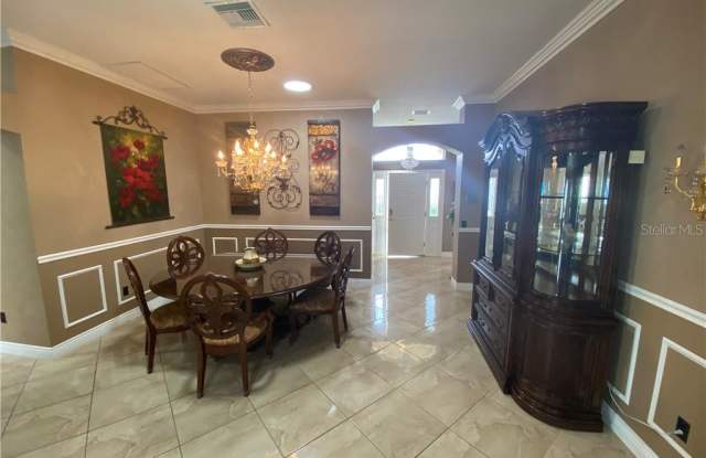 2415 MERIDA CIRCLE Gallery 3