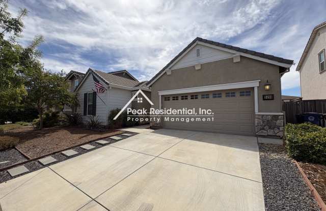 Updated 3bd/2ba Rancho Cordova House Gallery 1