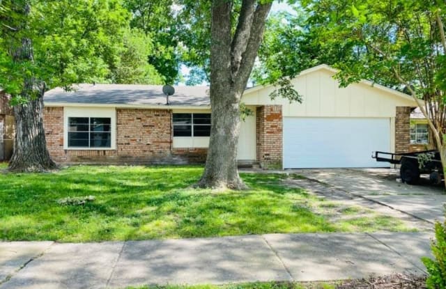 11840 E 38th St - 11840 East 38th Street, Tulsa, OK 74146