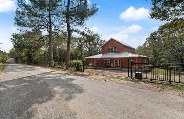 483 Spout Springs Road photos photos