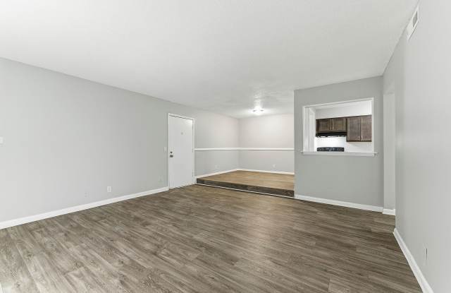 Lacota Apartments Gallery 4