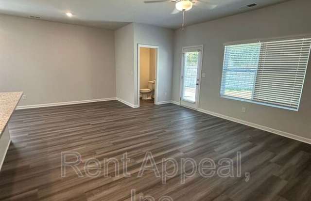 383 Lanier Cir Gallery 4