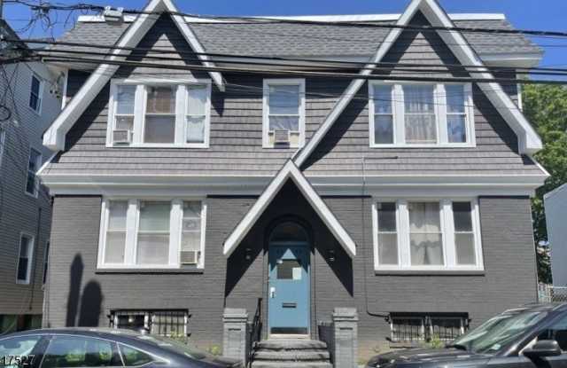 83 Aldine St photos photos