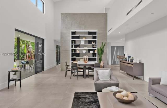 10 Samana Dr Gallery 4