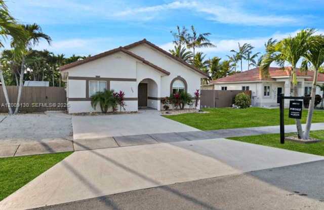 704 SE 14th Pl HOMESTEAD, FL 33033 photos photos