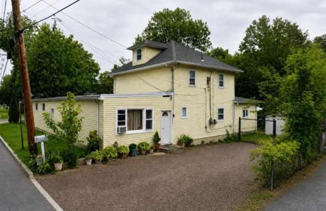 147 Meriline Ave photos photos