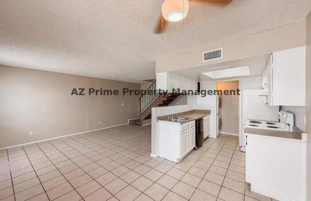 2625 West Ocotillo Road Gallery 3