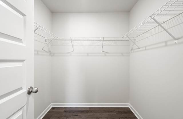 4 bed / 2.5 bath in Gainesville! Retreat at Chicopee Gallery 3