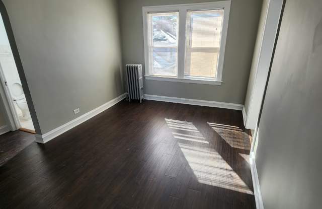 1304 Ridgeland Ave photos photos