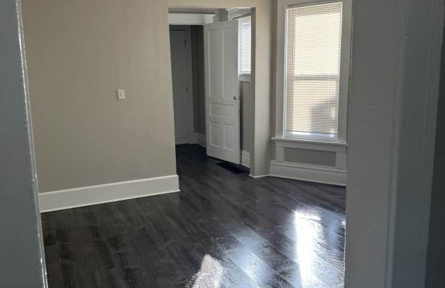 2428 W MINERAL ST - LOWER - 2428 West Mineral Street, Milwaukee, WI 53204