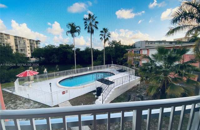 1560 NE 127th St photos photos