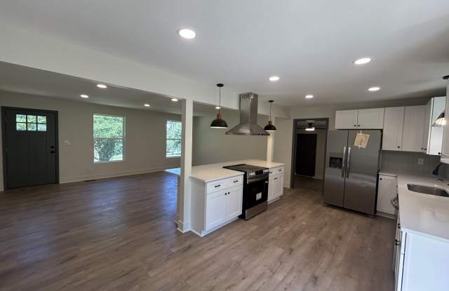 1783 Warfield Drive photos photos