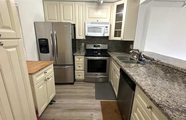 3624 N University Dr photos photos