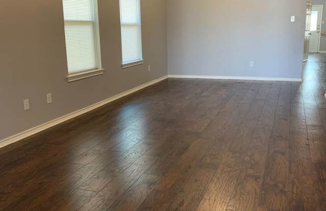 5902 Lovingham Ct Gallery 2