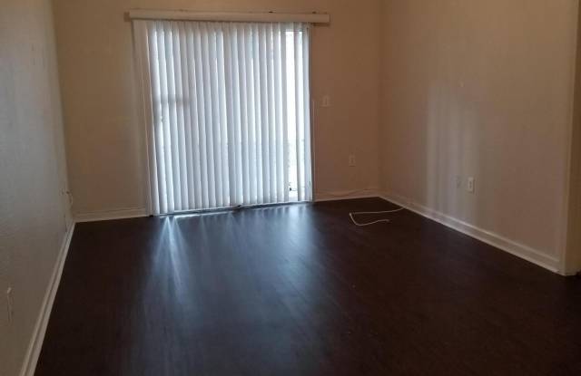 6788 MANOTAK OAKS Drive unit: 104 photos photos