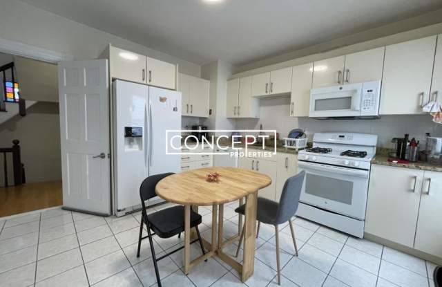 61 Fairbanks St. photos photos