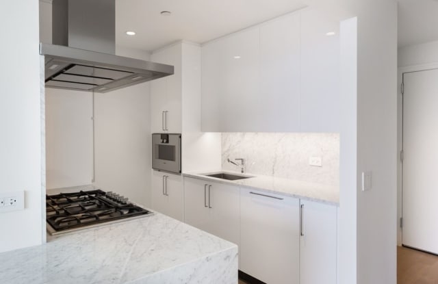 460 W 42nd St Apt 51H - 460 W 42nd St, New York City, NY 10036