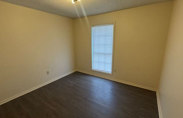 7013 Wesley Court Gallery 4
