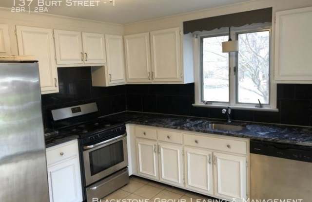 137 Burt Street - 137 Burt Street, Bristol County, MA 02766