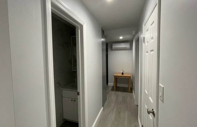 895 Tiffany St Apt 3D Gallery 4