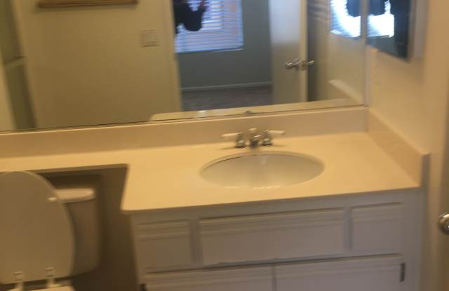 28435 Klondike Ave Gallery 4