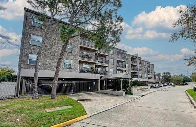 500 LAKE MARINA Avenue photos photos