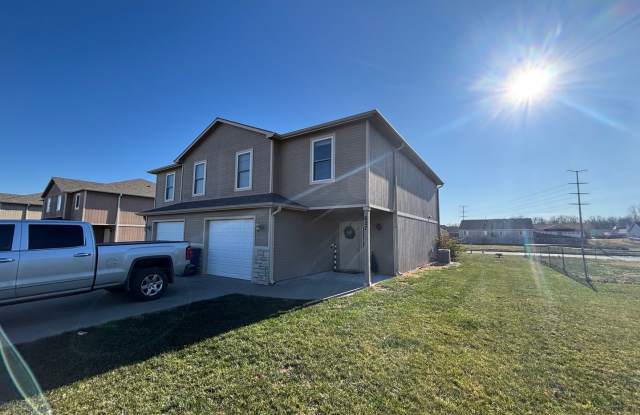 Your Dream Home Awaits – Gorgeous 4 Bed / 2.5 Bath with Spacious Backyard  Attached Garage - 627 Northfield Road, Manhattan, KS 66502