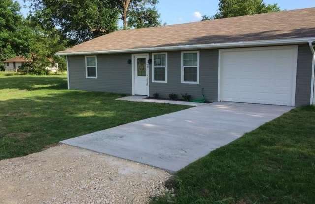 600 Pacific Street E photos photos