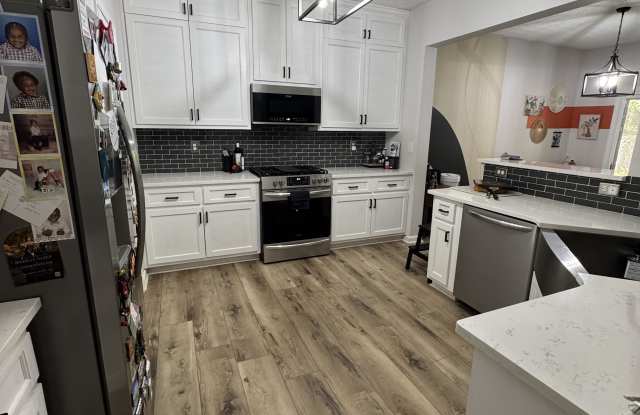 980 Mays Lane Southwest - 980 Mays Lane Southwest, Fulton County, GA 30331