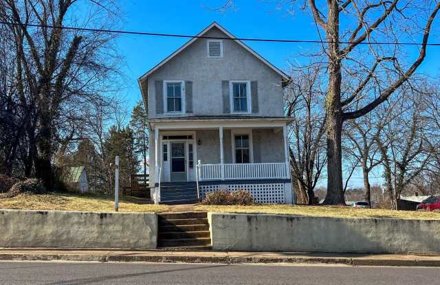 314 N WEST photos photos