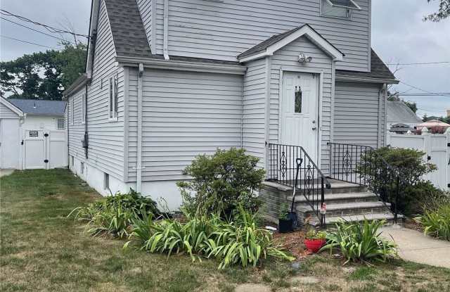 20 Copiague Avenue - 20 Copiague Avenue, Copiague, NY 11726