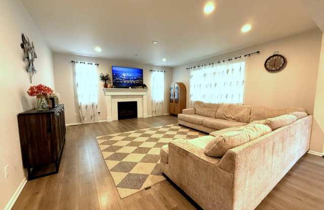869 Flora View Dr Gallery 3