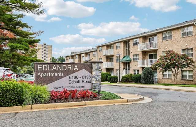 Edlandria Gallery 1